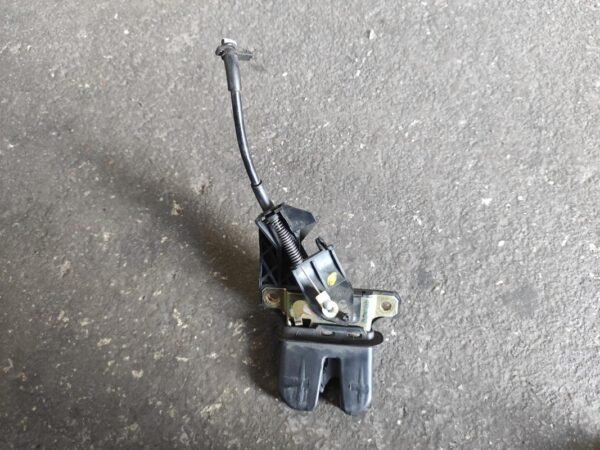 Cerradura maletero / porton Audi A4 (B6 8E) 1.9 TDI (130 cv)