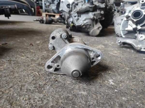 Motor de arranque Toyota Auris I 2.0 D-4D (126 cv) - Imagen 2