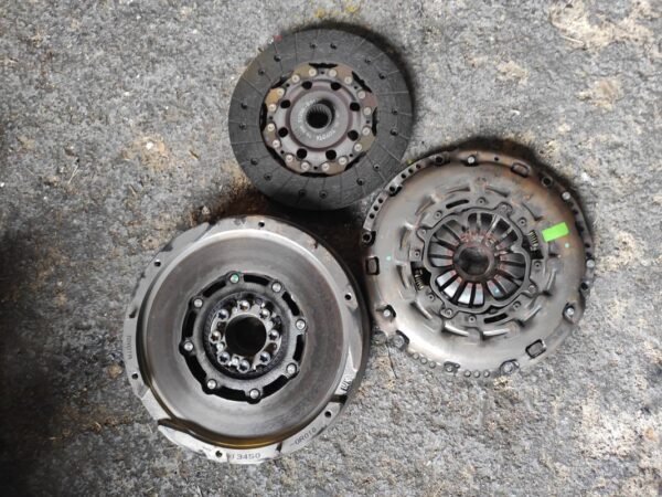 Kit embrague Toyota Auris I 2.0 D-4D (126 cv) - Imagen 3