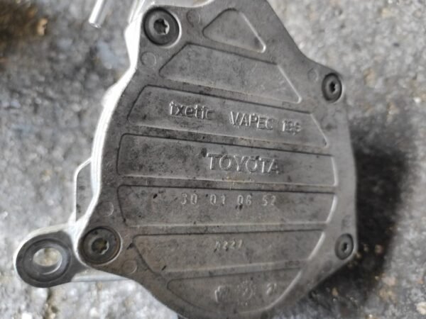 Depresor freno / Bomba vacio Toyota Auris I 2.0 D-4D (126 cv) - Imagen 3