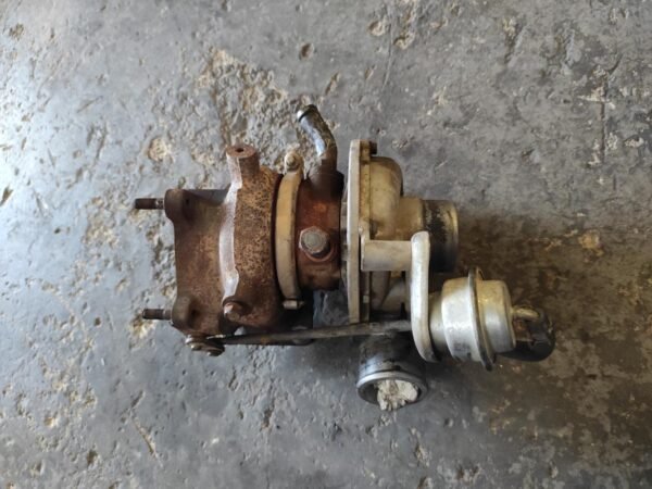 Turbo Kia Carnival II 2.9 CRDI (144 cv)