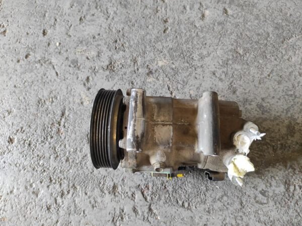 Compresor aire acondicionado Citroen C4 I Hatchback (Fase I, 2004) 1.4i 16V (88 cv)