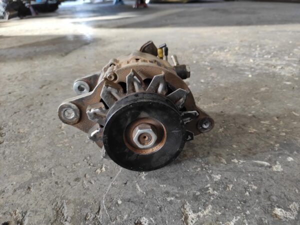 Alternador Nissan Patrol Hardtop (K160) 2.7D (67cv) - Imagen 2