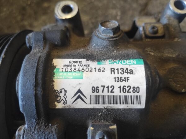 Compresor aire acondicionado Peugeot 207 1.4 i (75 cv) - Imagen 4
