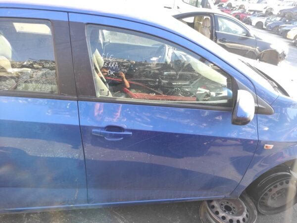 Puerta delantera derecha Chevrolet Aveo II Hatchback 1.4 16V (100 cv)