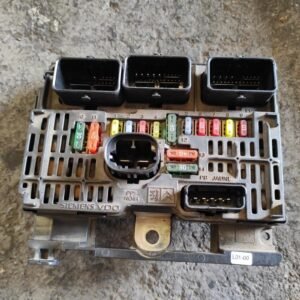 Caja de reles / fusibles Peugeot 407 2.0 HDi (136 cv)
