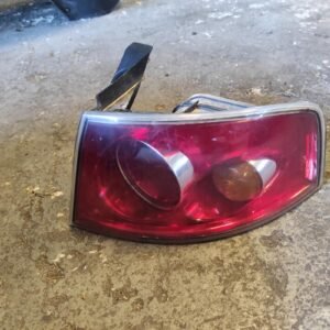 Piloto trasero derecho Seat Ibiza III 1.9 TDi (101 cv)