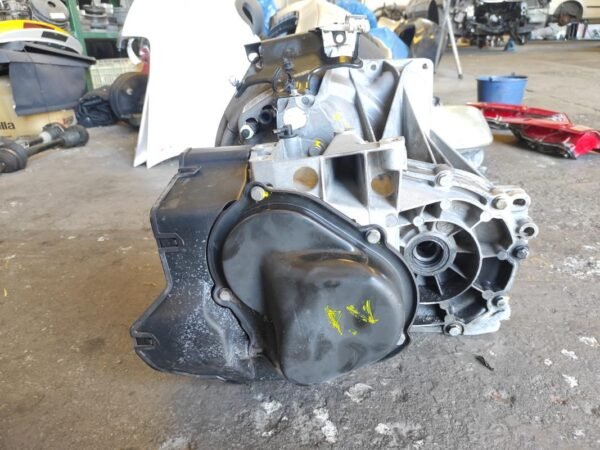 Caja cambios Ford Fiesta VII 1.6 TDCi (90cv) - Imagen 3
