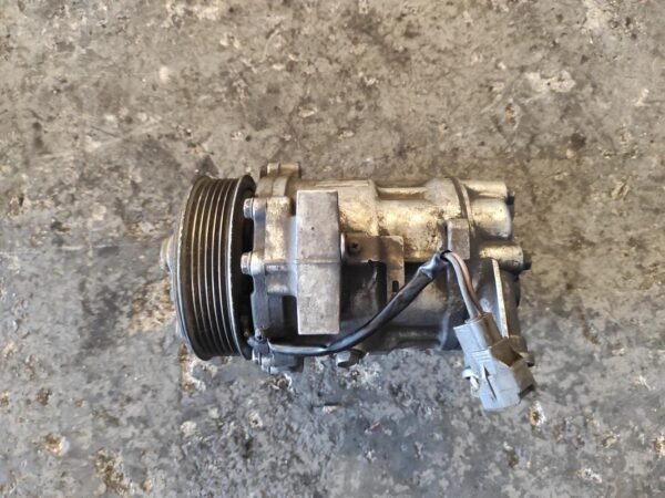 Compresor aire acondicionado Fiat Grande Punto 1.3 D Multijet (75 cv)