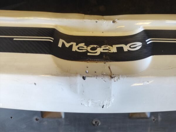 Paragolpe trasero Renault Megane III 1.5 dCi (110 cv) FAP - Imagen 4