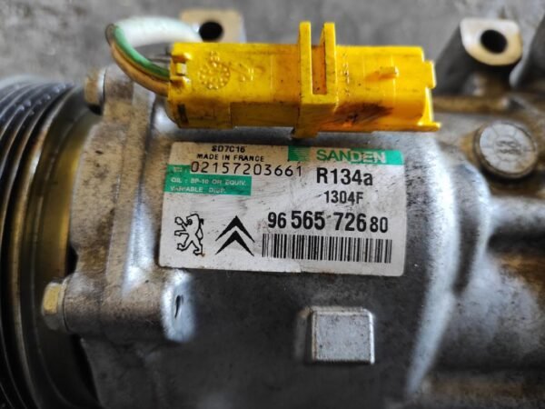 Compresor aire acondicionado Peugeot 407 1.6 HDi (109 cv) - Imagen 4