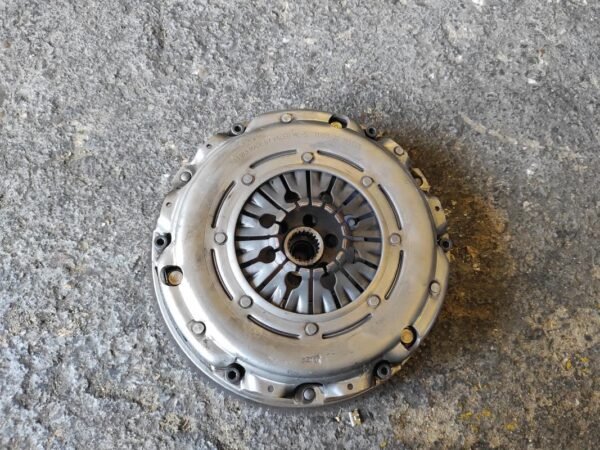 Kit embrague Bmw Serie 3 Coupe (E92) 320d (177 cv)