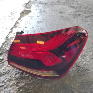 Piloto trasero derecho Mercedes Benz Clase A (W177) A 180 D (116 CV)