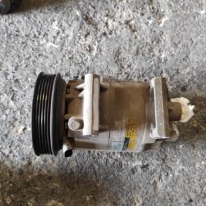 Compresor aire acondicionado Renault Megane II 1.4 16V (98 cv)