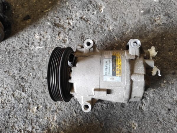 Compresor aire acondicionado Renault Megane II 1.4 16V (98 cv) - Imagen 2