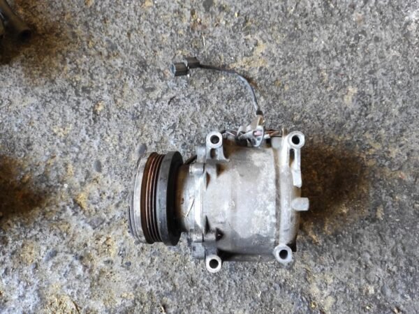 Compresor aire acondicionado Honda CR-V (RD) 2.0 16V (147 cv) - Imagen 2