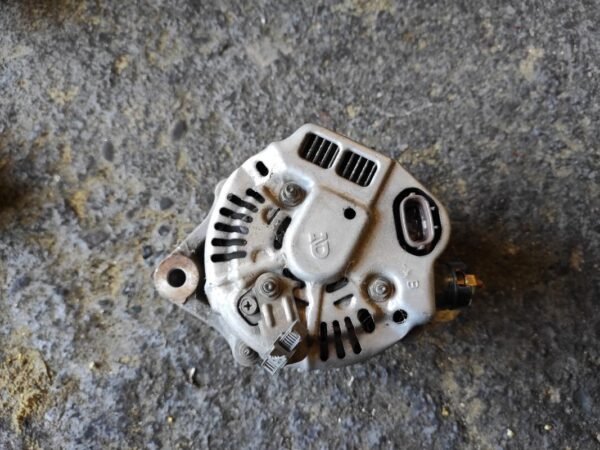 Alternador Honda CR-V (RD) 2.0 16V (147 cv) - Imagen 3