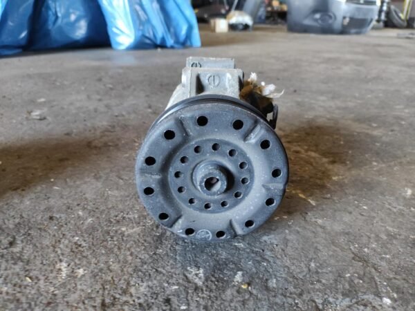 Compresor aire acondicionado Toyota Corolla Verso II 1.8 VVT-i (129 cv) - Imagen 3