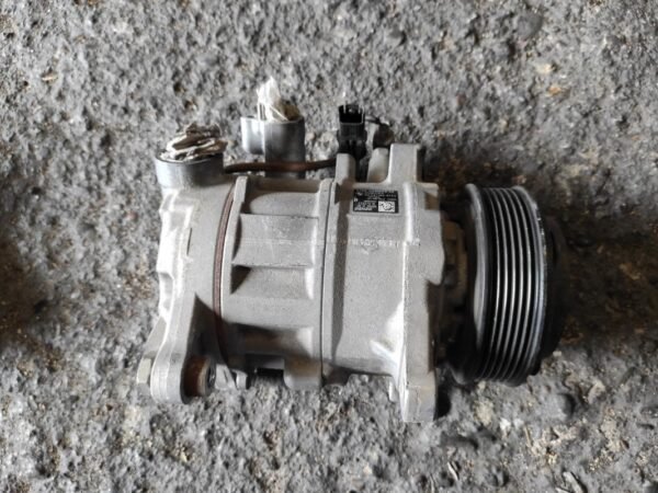 Compresor aire acondicionado Bmw Serie 1Hatchback (F20) 116d (116 cv) - Imagen 2
