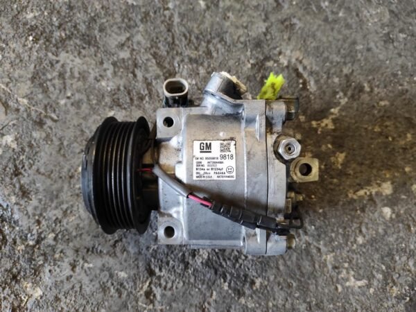 Compresor aire acondicionado Chevrolet Aveo II Hatchback 1.4 16V (100 cv) - Imagen 2