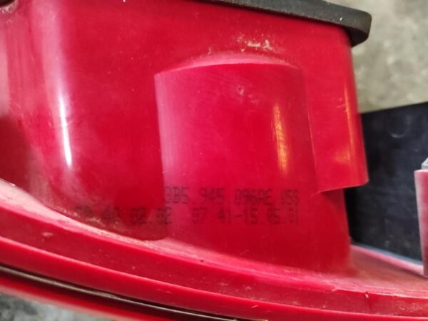 Piloto trasero derecho Volkswagen Passat (B5) 2.5 TDI (150 cv) - Imagen 3