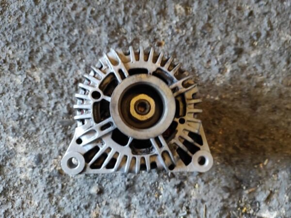 Alternador Peugeot 607 2.2 HDI (133 cv) - Imagen 2