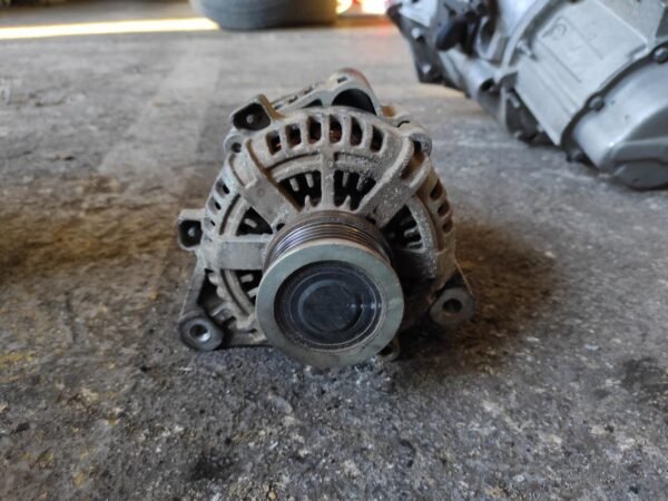 Alternador Kia Carens III 2.0 CRDi (115 cv) - Imagen 2