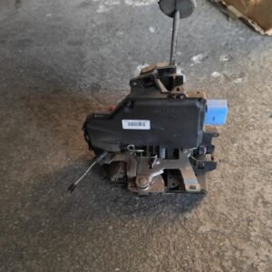 Cerradura puerta trasera derecha Volkswagen Golf V 1.9 TDI (105 cv)