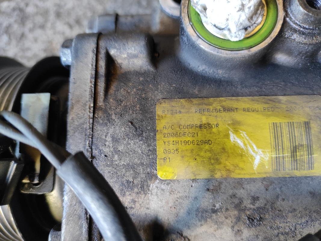 Compresor aire acondicionado Ford Transit Connect 1.8 TDCI (75 cv) - Imagen 4