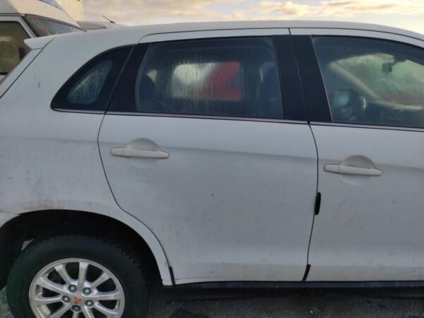 Puerta trasera derecha Mitsubishi ASX 1.8 DI-D (116 cv)