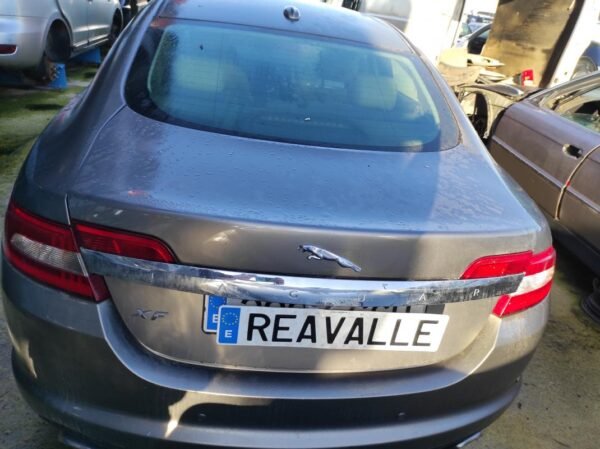 Porton trasero Jaguar XF (X250) 2.7D (207 cv)