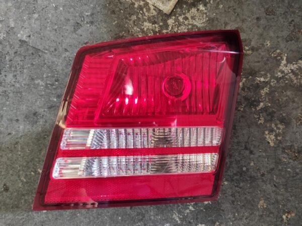 Piloto trasero derecho Dodge Journey 2.0 TD (140 cv) SXT