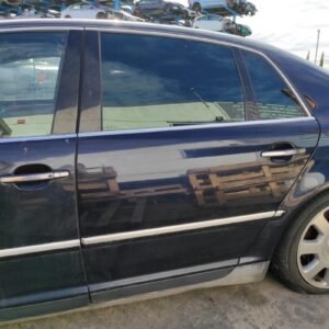 Puerta trasera izquierda Volkswagen Phaeton 4.9 V10 TDI (313 cv)