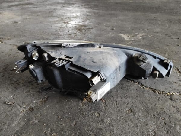 Faro izquierdo Peugeot 206 1.4 HDi (68 cv) - Imagen 2