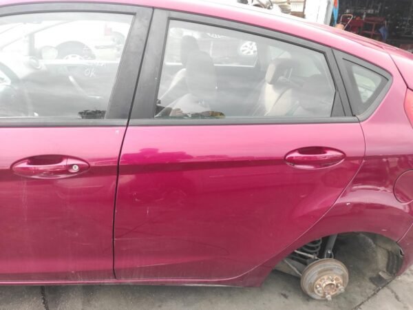 Puerta trasera izquierda Ford Fiesta VII 1.4 tdci (69cv)