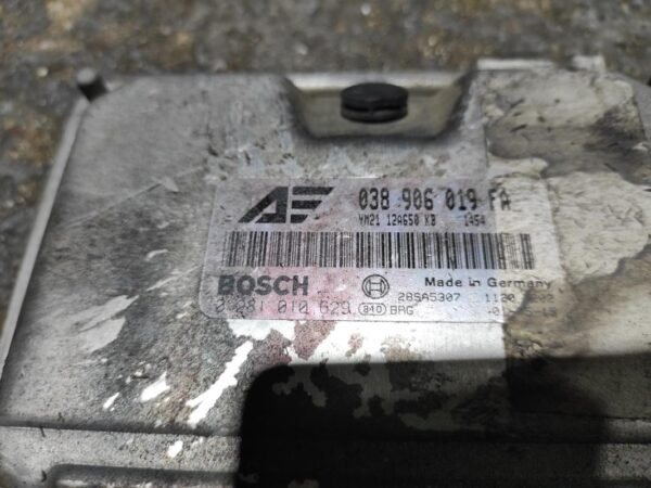 Centralita motor uce Ford Galaxy (WGR) 1.9 TDI (116 cv) - Imagen 2