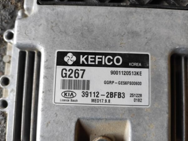 Centralita motor uce Kia Carens IV 1.6 16V GDI (135 cv) - Imagen 2