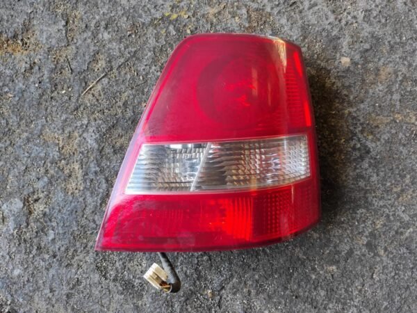 Piloto trasero derecho Kia Sorento I 2.5 CRDi (140cv)