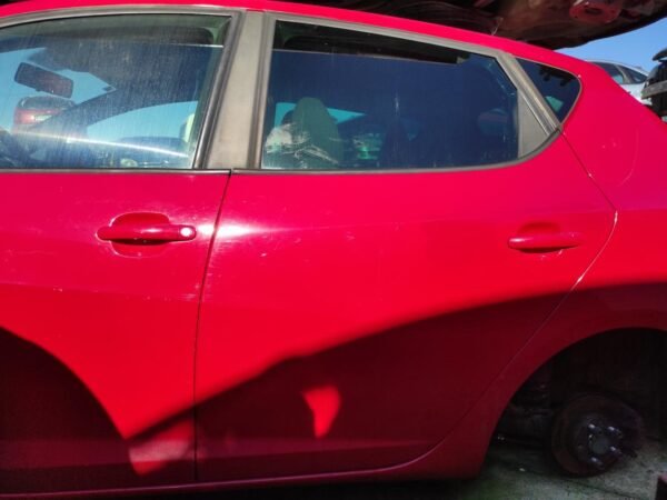 Puerta trasera izquierda Seat Ibiza IV 1.6 TDI (90 CV)