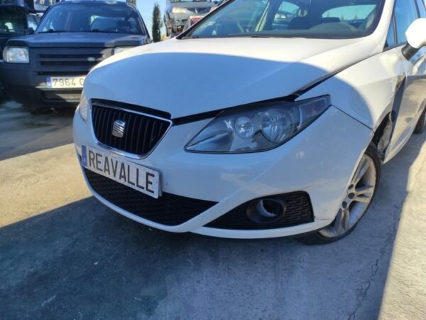 Paragolpe delantero Seat Ibiza IV 1.9 TDI (90cv) - Imagen 3