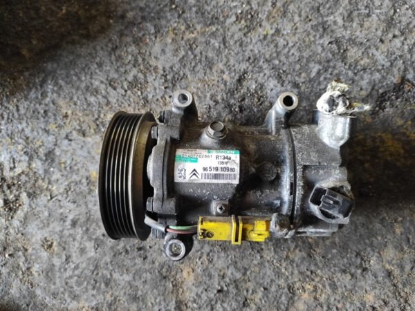 Compresor aire acondicionado Citroen C4 Sedan HDi 110 FAP - Imagen 2
