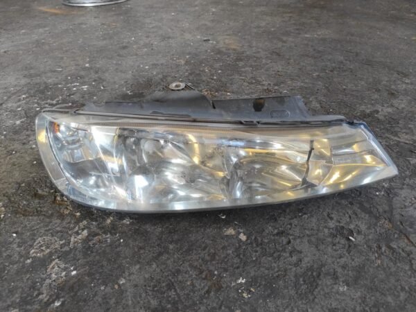 Faro derecho Peugeot 406 (8) 2.0 HDI (110 cv)