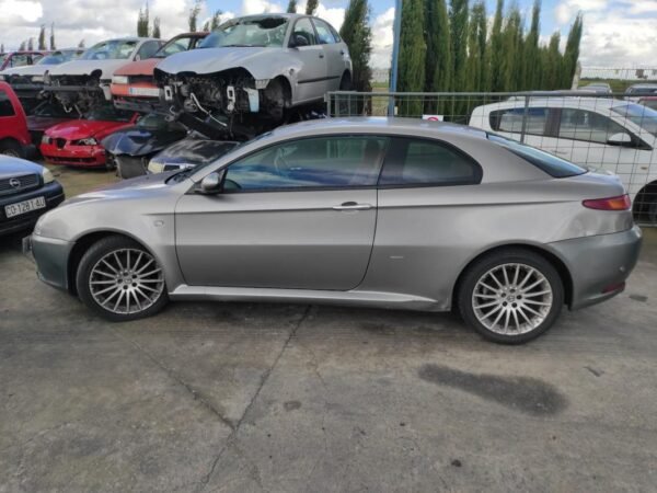 Despiece Alfa Romeo GT Coupe 1.9 16V JTD M-Jet (150 cv) 2007 - Imagen 2