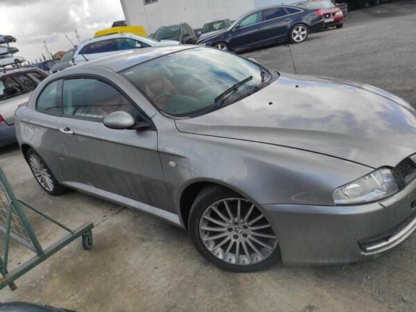 Despiece Alfa Romeo GT Coupe 1.9 16V JTD M-Jet (150 cv) 2007 - Imagen 3