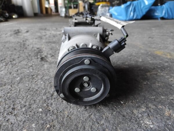 Compresor aire acondicionado Ford Focus III Hatchback 1.6 TDCi (115 cv) - Imagen 3