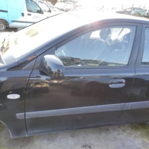 Puerta delantera izquierda Kia Rio II Hatchback (JB) 1.5 CRDi (109 cv)