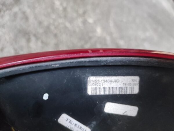 Piloto trasero derecho Ford Focus III Hatchback 1.6 TDCi (115 cv) - Imagen 3