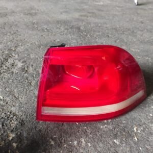 Piloto trasero derecho Volkswagen Touareg II (7P5) 3.0 V6 TDI (204 cv) BMT 4MOTION