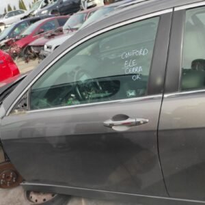 Puerta delantera izquierda Honda Accord VII 2.2 i-CTDi (140 cv)