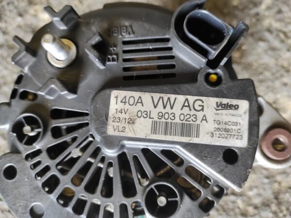Alternador Volkswagen Golf VI 1.6 TDI (105cv) - Imagen 4